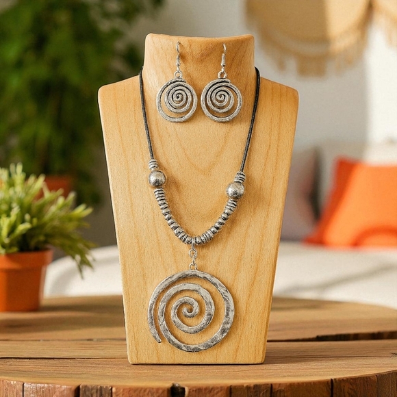 🆕️Statement Boho Chic Silver Trendy Spiral Pendant Necklace & Earrings Set 🌿 - Picture 1 of 11